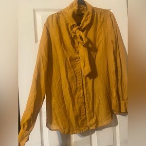 Yellow gap long sleeve top with secretary bow